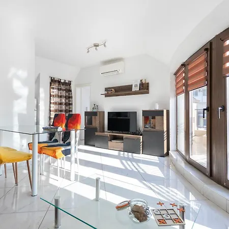 Seastоry By Rv Apartamento *